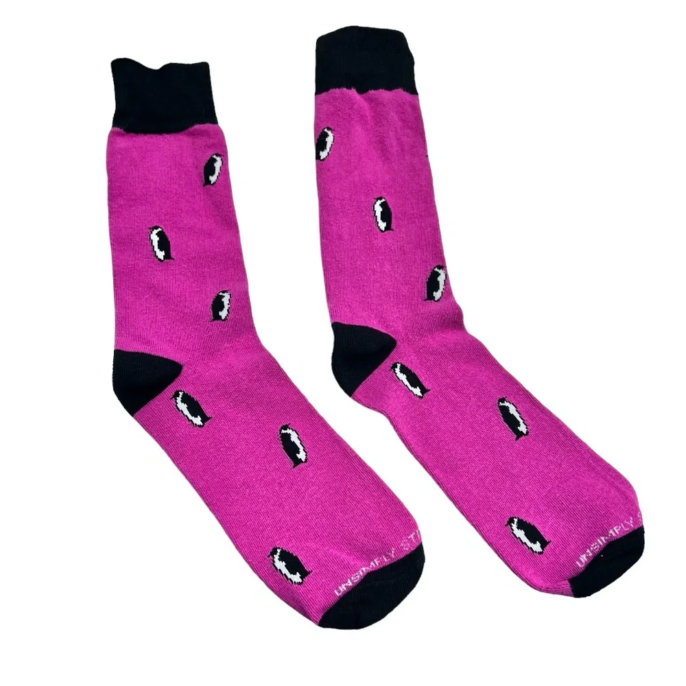 UNSIMPLY STITCHED PINK PENGUIN NOVELTY SOCKS